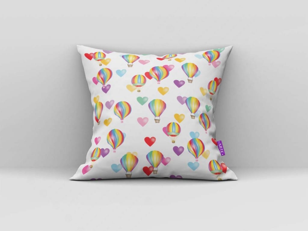 ARTE PARA ALMOFADA BALÕES E CORAÇÕES COLORIDOS-3891